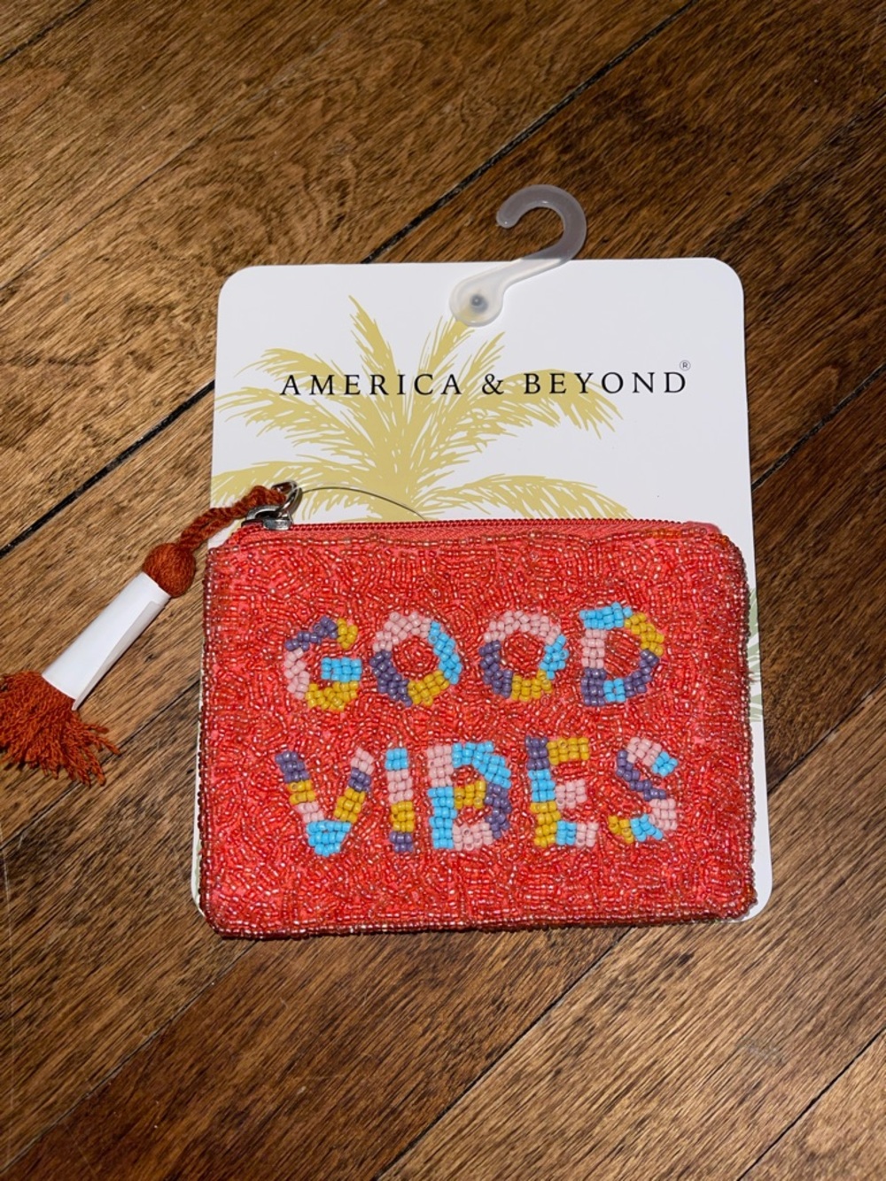 NEW America & Beyond Beaded 'Good Vibes' Coin Pouch - Red